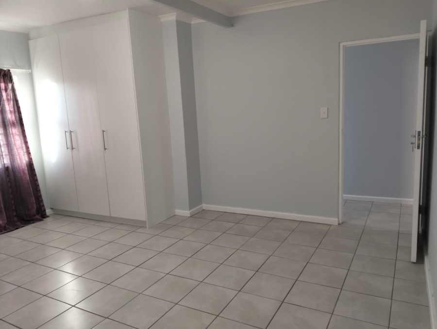 To Let 3 Bedroom Property for Rent in Rustdal Western Cape